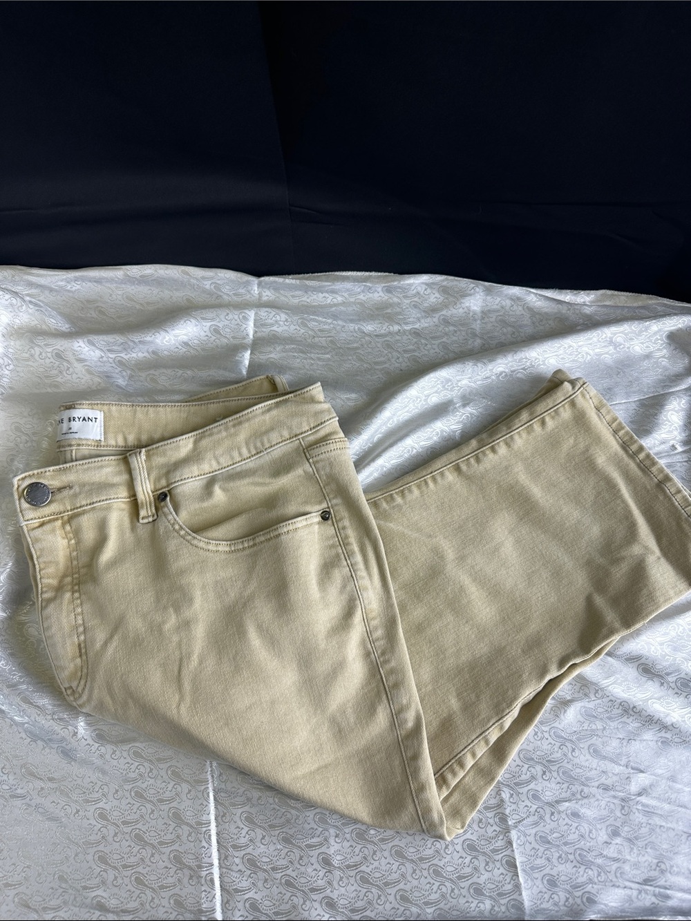 Lane Bryant Capris / Cropped Pants Tan - Size 20